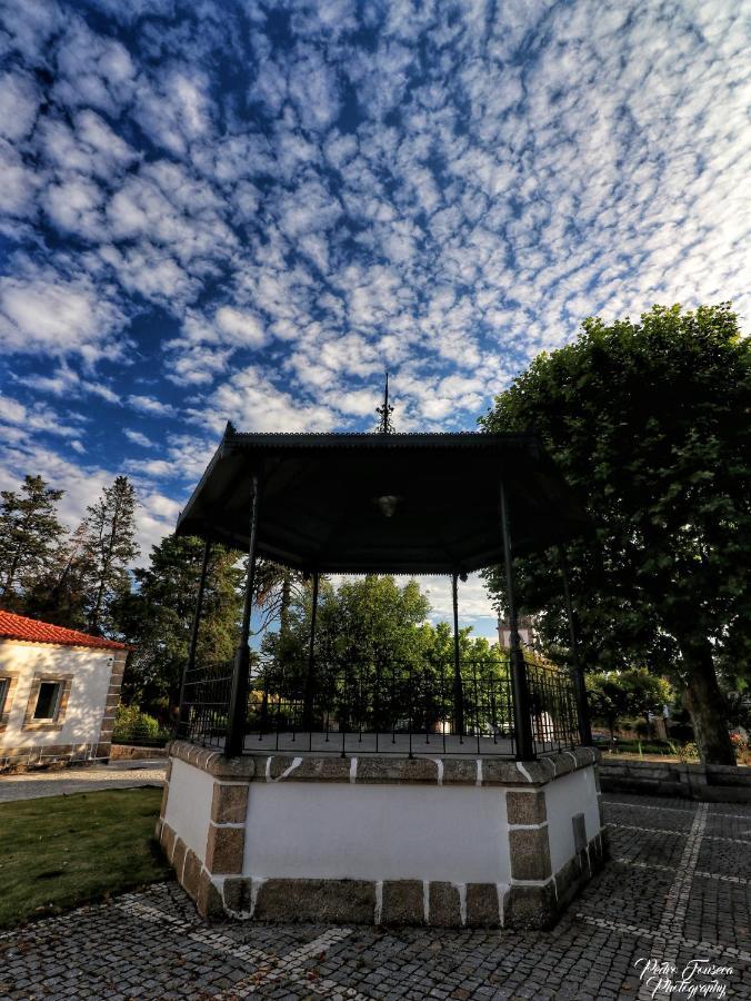 Casa Luis De Camoes - Boutique & Literary House Pensionat Santar Eksteriør billede
